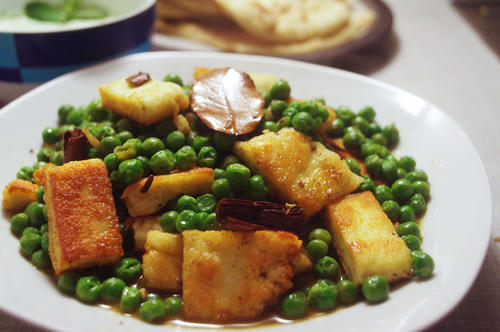 India Madness I: Matar Paneer