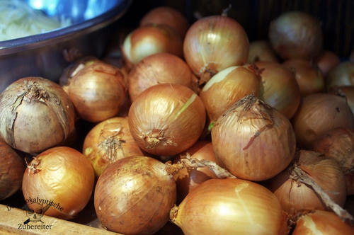 Bald hebt sich auch das Herbsten an - Zwiebelplootz äh Zwiebelkuchen